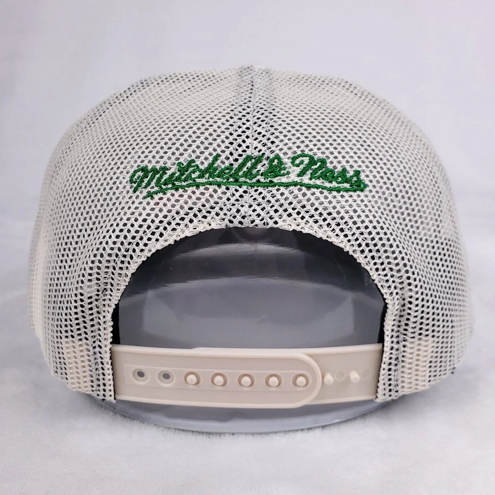 Dallas Mavs Mitchell & Ness NBA Foam Trucker Hat Cap 3D Logo Cream NWT